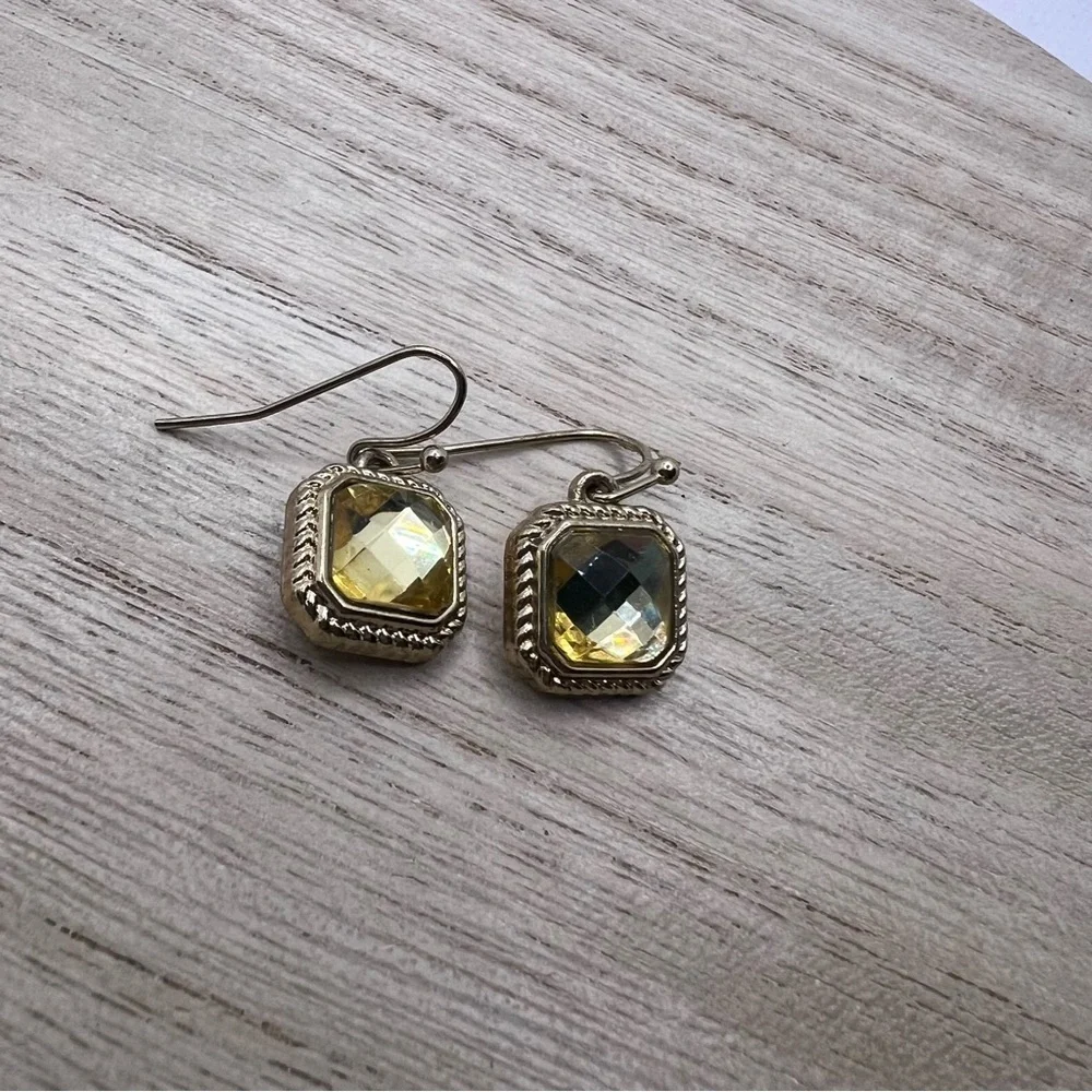 Citrine tone faceted jewel and gold tone dangle drop elegant fancy earrings
